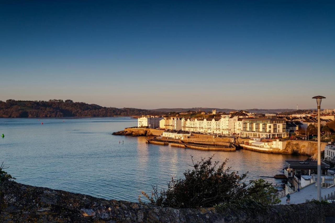 Cozy Coastal Apartment Plymouth Buitenkant foto